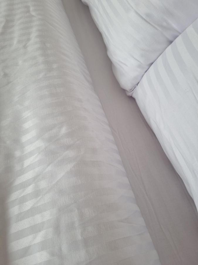 Stay In Aux, Feel At Home ! 2 Room Apartment Central Incl All You Need For 4 Person, 24H Check In, Pkw Parking Only Аугсбург Экстерьер фото