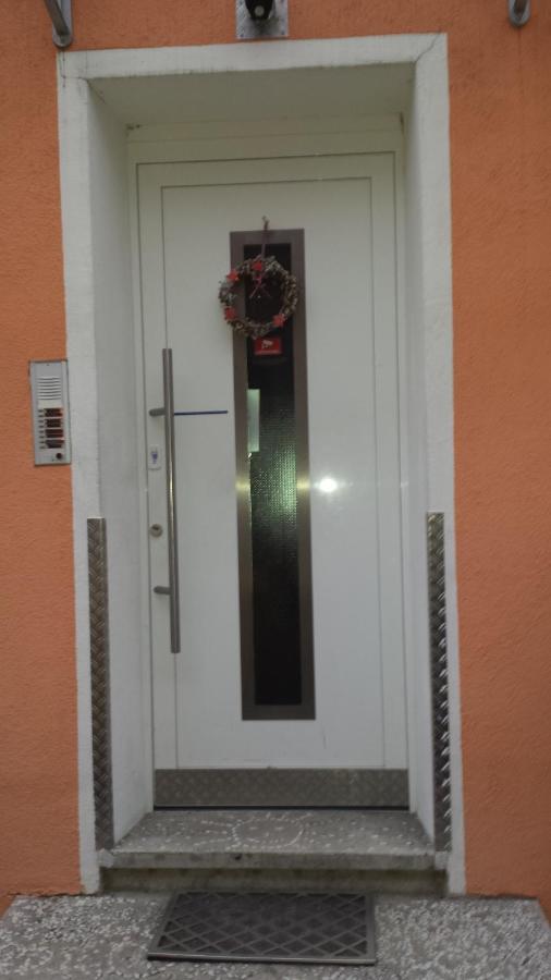 Stay In Aux, Feel At Home ! 2 Room Apartment Central Incl All You Need For 4 Person, 24H Check In, Pkw Parking Only Аугсбург Экстерьер фото