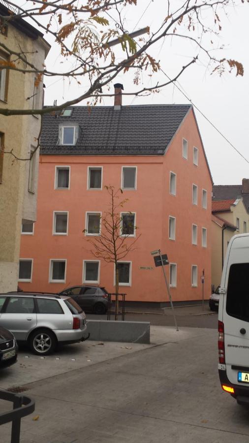 Stay In Aux, Feel At Home ! 2 Room Apartment Central Incl All You Need For 4 Person, 24H Check In, Pkw Parking Only Аугсбург Экстерьер фото